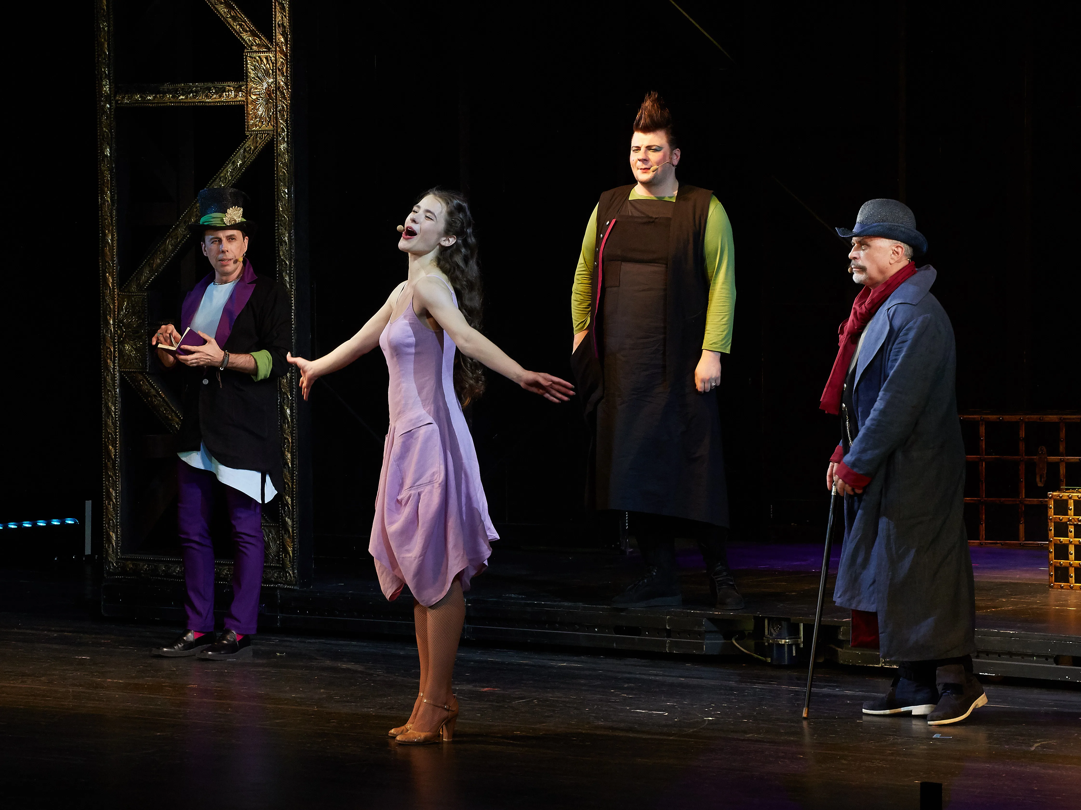 Коломба, или Бумажные розы