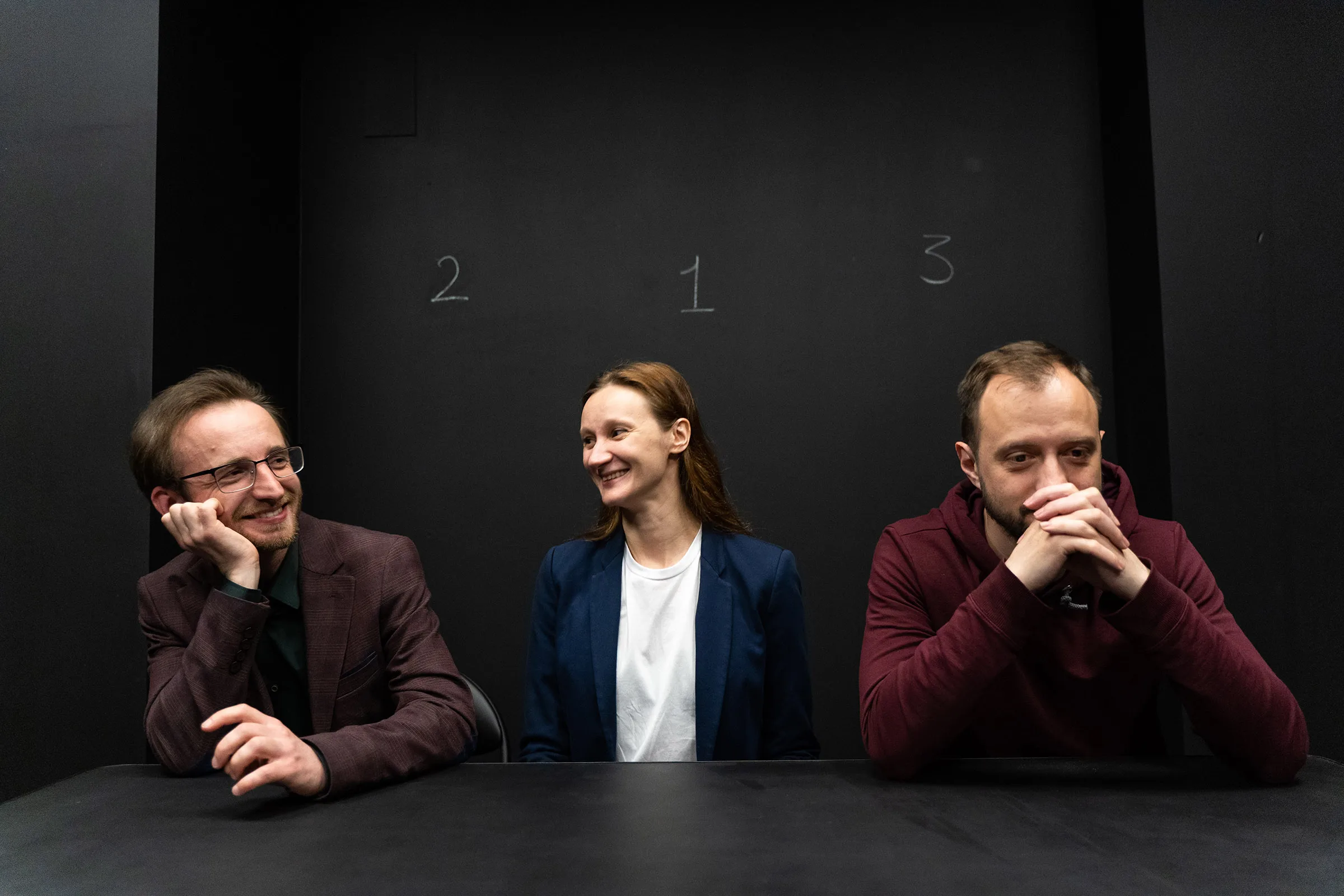 Лицом к стене