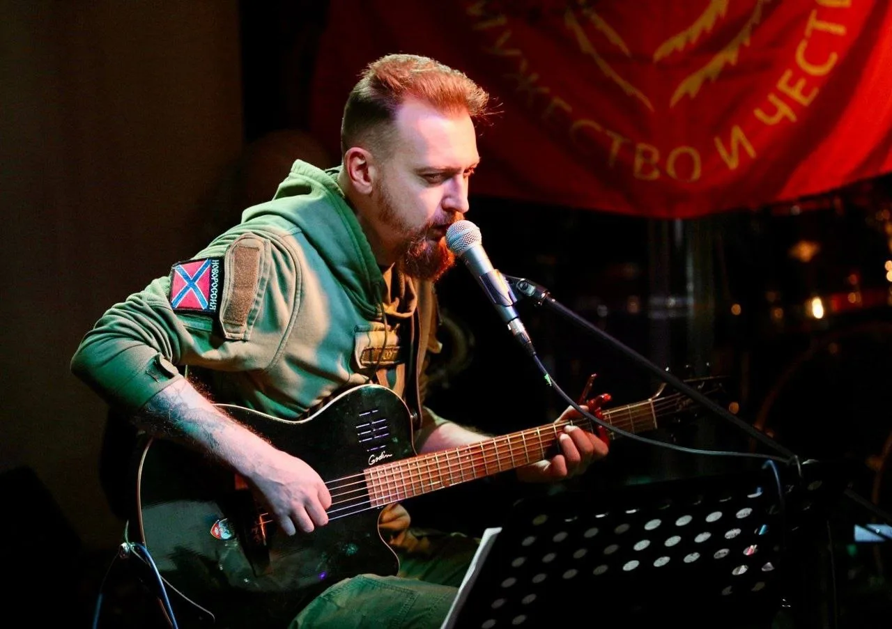 Нас запомнит история...