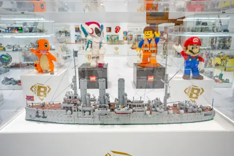 Музей из Лего Brick Star