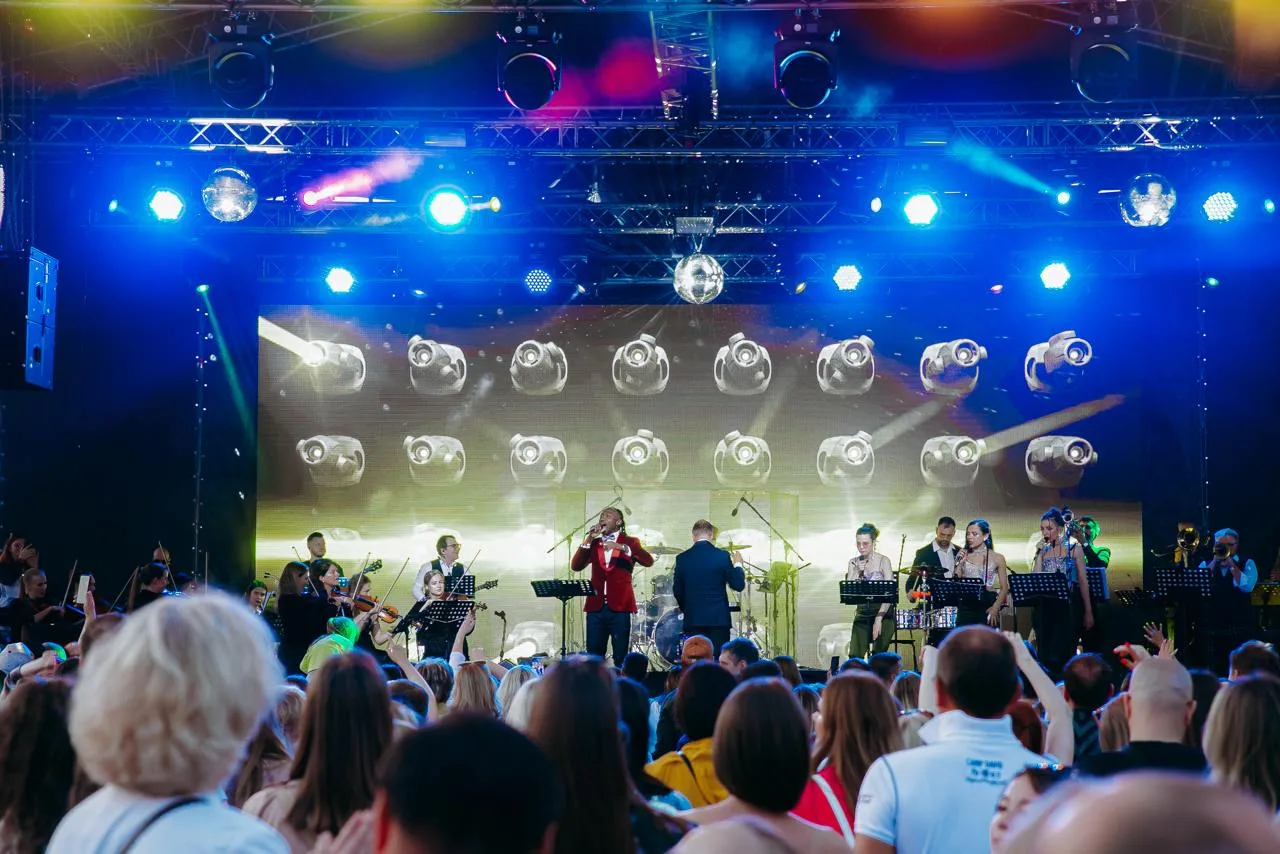 Диско на крыше с симфоническим оркестром. Olympic Orchestra