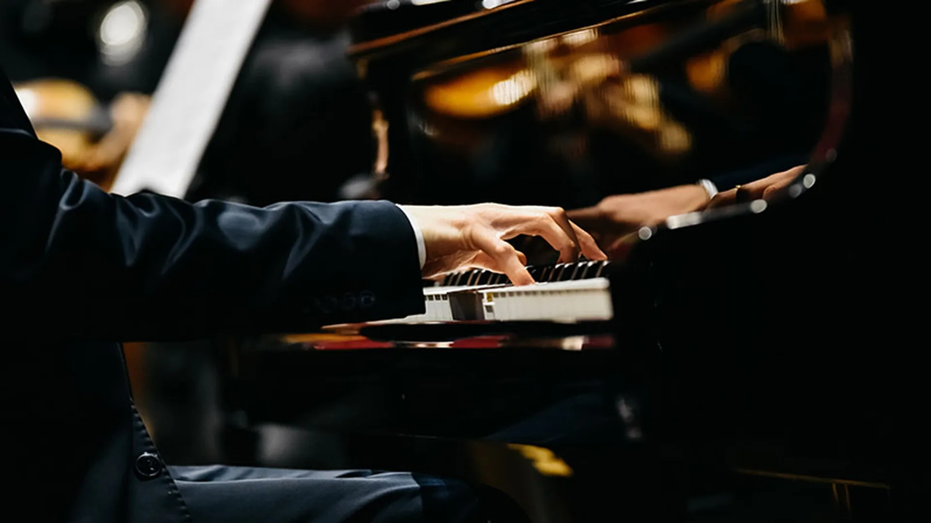 Где этот вальс старинный, томный...