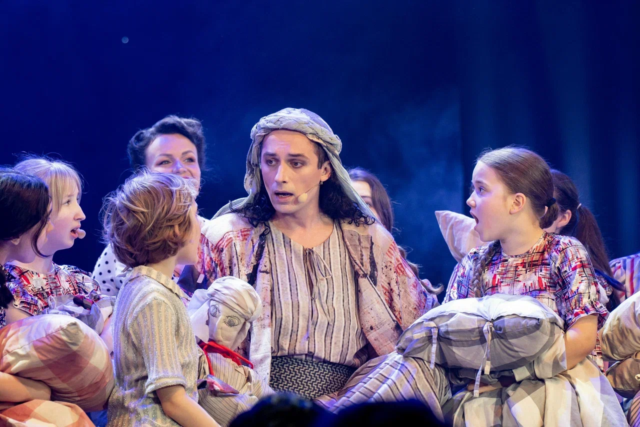 Иосиф и его удивительный плащ снов