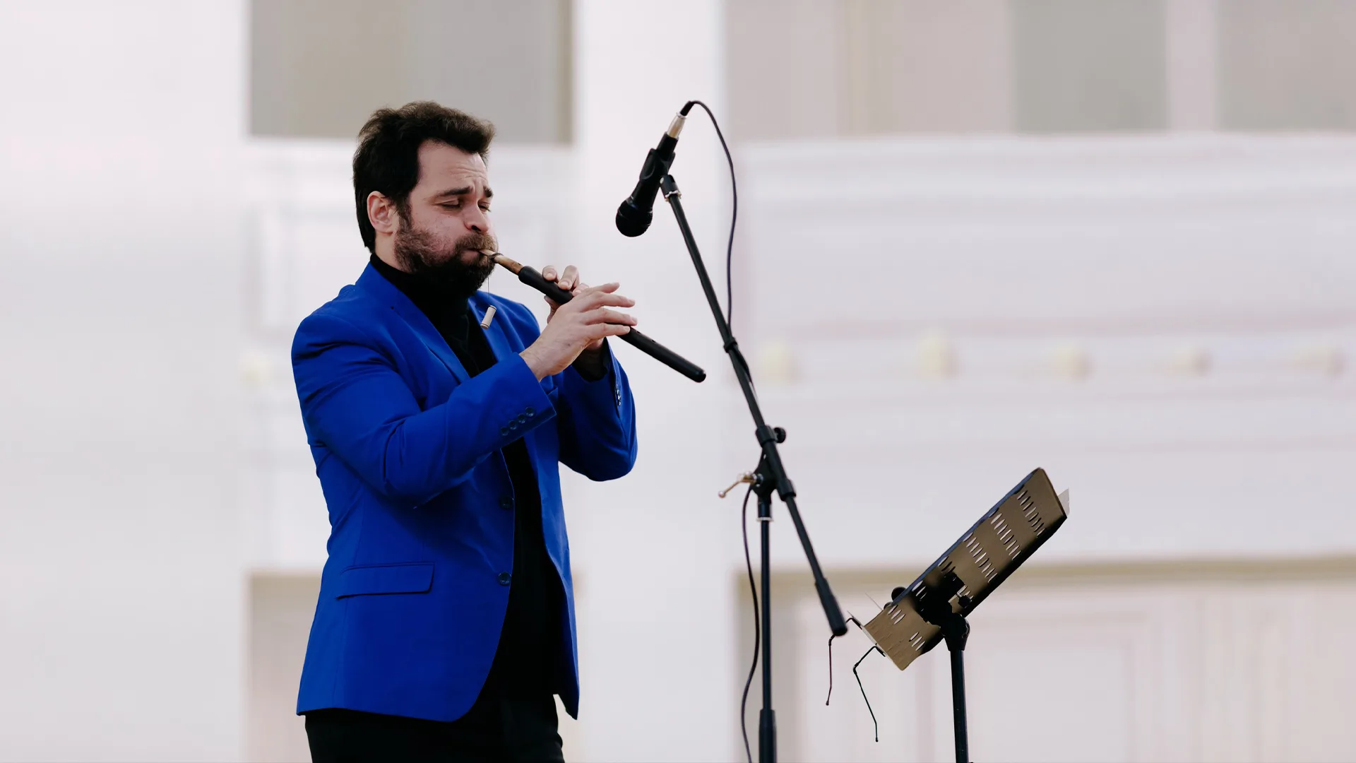 Орган и армянский дудук