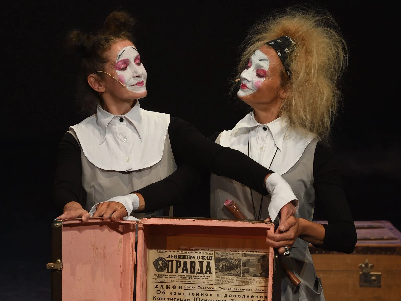 Красный платок