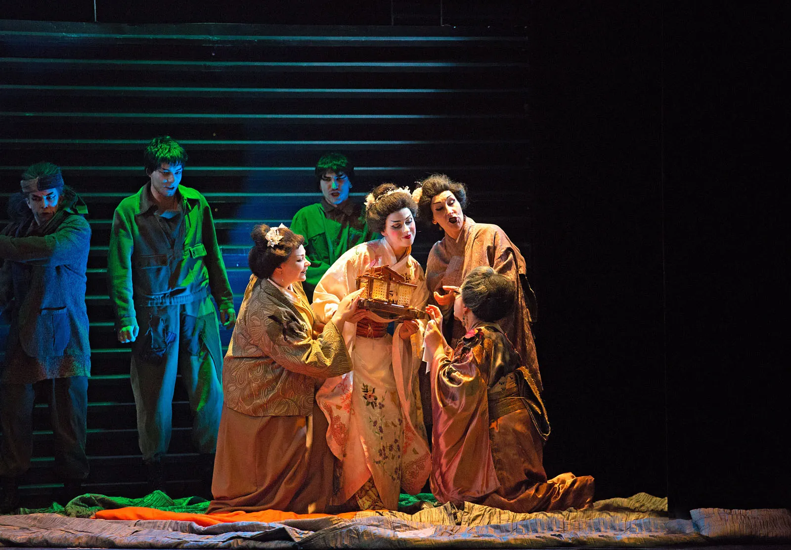 Мадам Баттерфляй