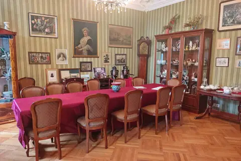Экскурсия с чаепитием в музее-квартире Леонтия Николаевича Бенуа