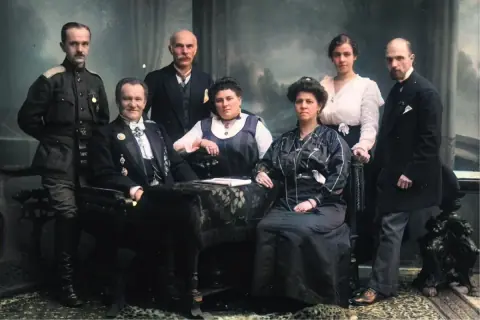 Салон с историей: Нувеллистъ № 12. Салон Карла Буллы — история старейшего фотоателье