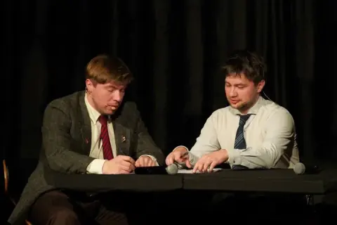 Ваня Ильин, Лёша Шамутило. В стиле шоу «Офис»