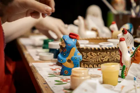 Роспись дымковской игрушки