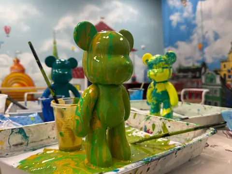 Роспись мишек Bearbrick
